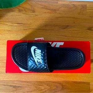 Nike Slides Sz 9 Never Worn!